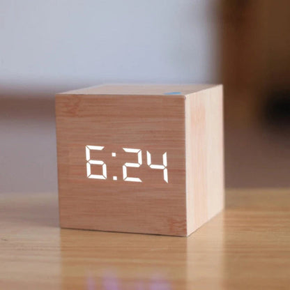 Small LED Clock with Dimmable Light and Temperature Display